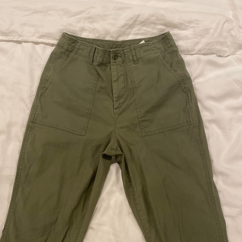 UNIQLO Green High-waisted Pants